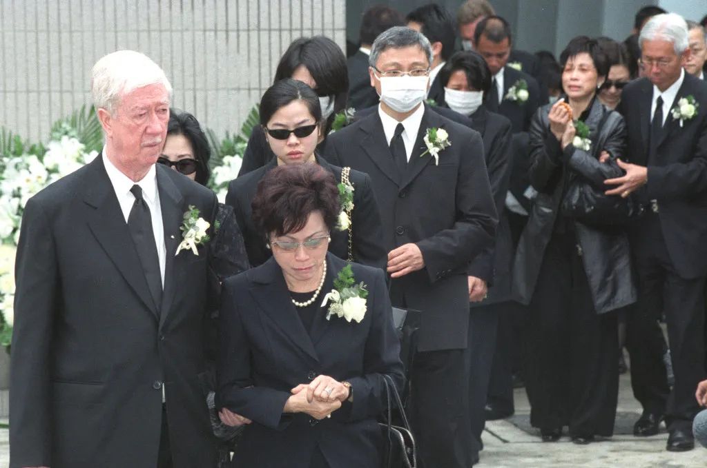 张国荣抑郁症_香港娱乐圈黑张国荣_张国荣死因