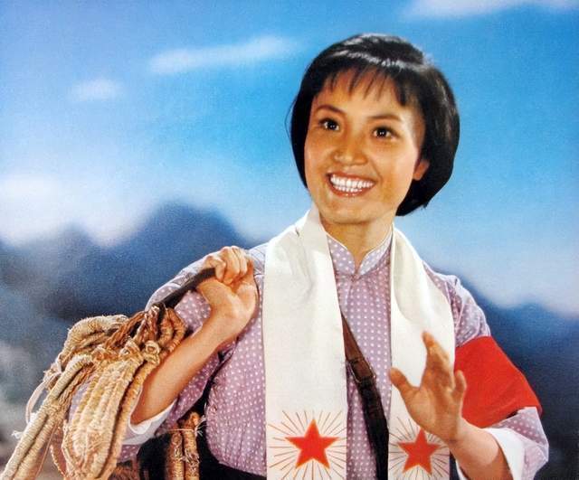 当过兵的女明星_医美网红脸_影视剧女兵形象