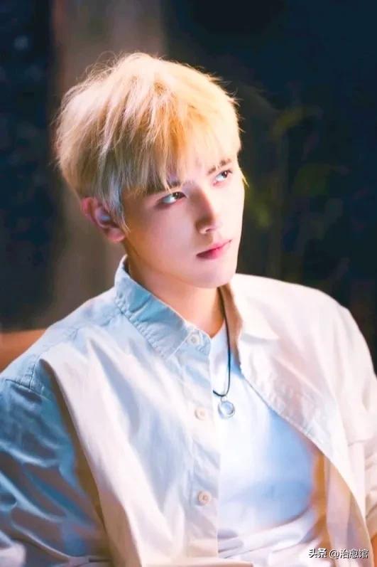 今日排行榜明星热点榜,_明星年度热搜榜前十名_2022年娱乐圈热搜榜Top10