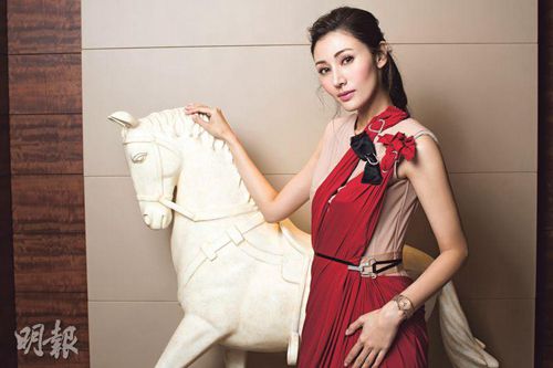 李嘉欣淡然看美魔女标签坚拒做“虎妈”（图）