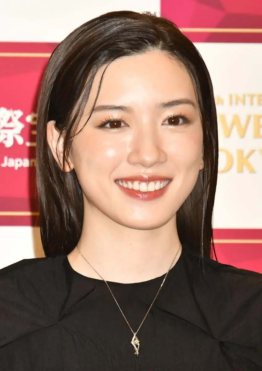 滨边美波  日本新生代女演员演技  广濑铃  日本新生代女演员演技  永野芽郁  日本新生代女演员演技_日本女明星大全